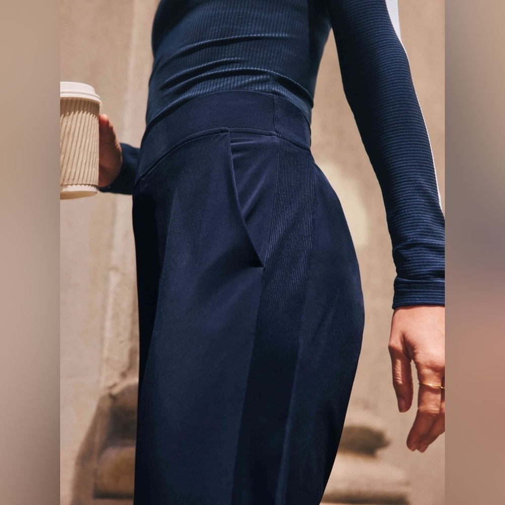 NWT Athleta Brooklyn Ankle Navy Pants size 12/P